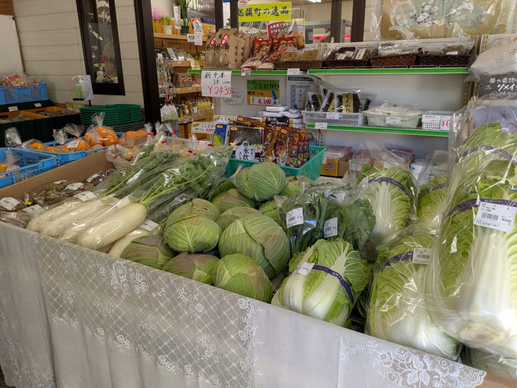 特産品館　内観1